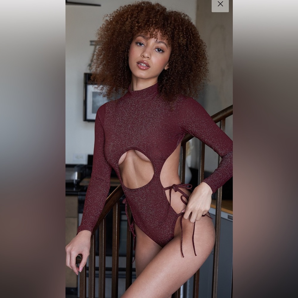 Savage X Fenty Sleep & Shine Strappy Teddy in Red Cocoa size medium